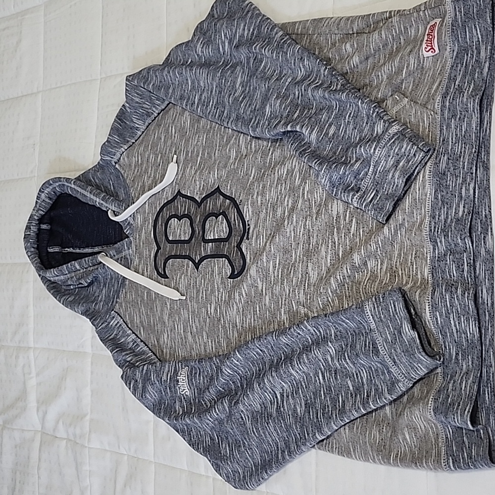 Stitches brand men's Boston Red Sox hoodie - size XL